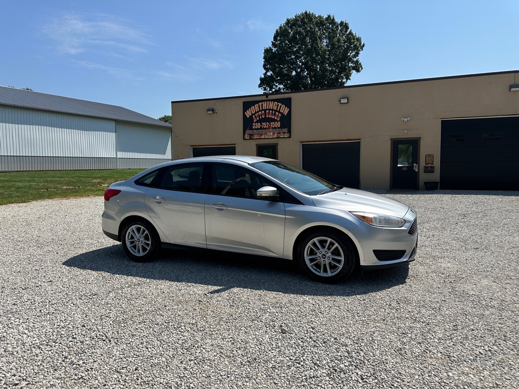 2016 Ford Focus Image 1