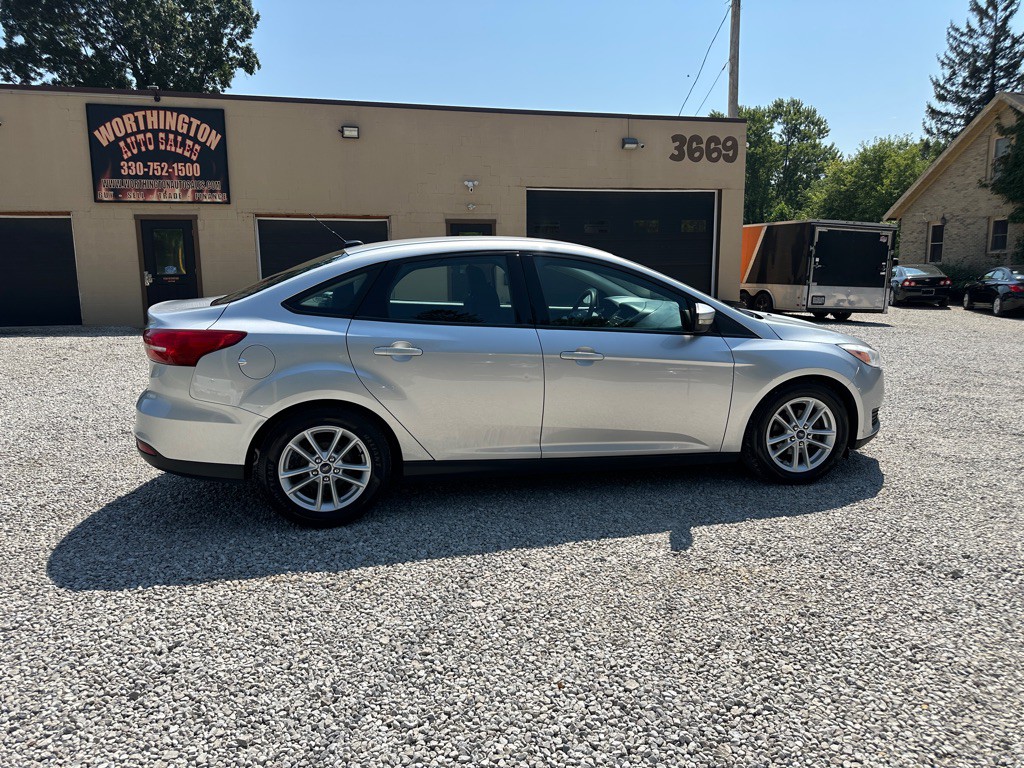 2016 Ford Focus Image 6