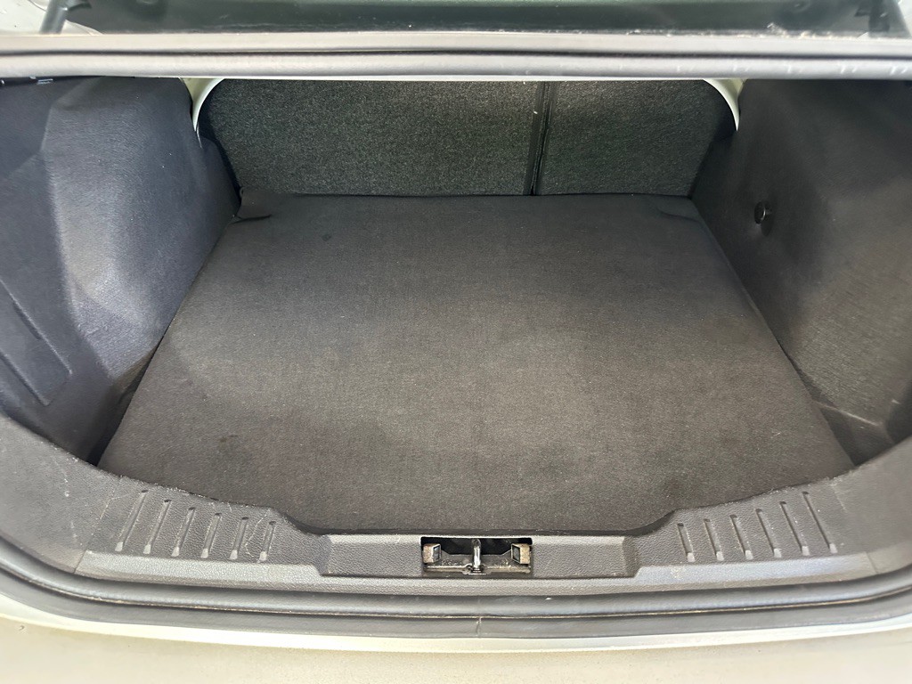 2016 Ford Focus Image 15