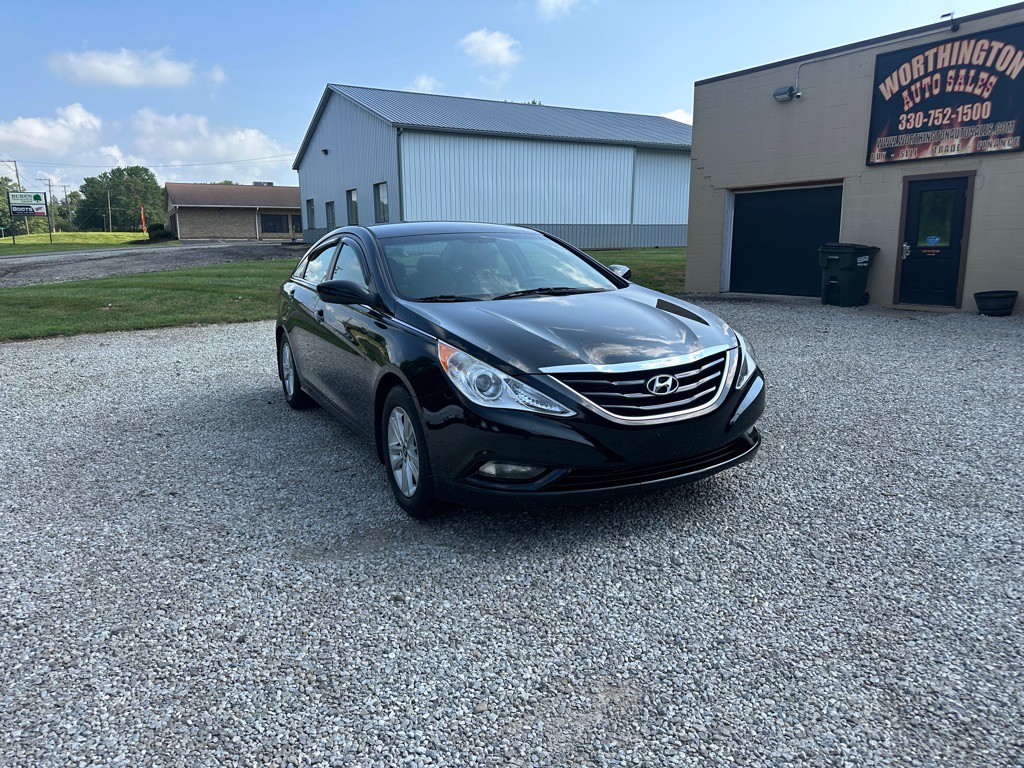 2013 Hyundai Sonata Image 2