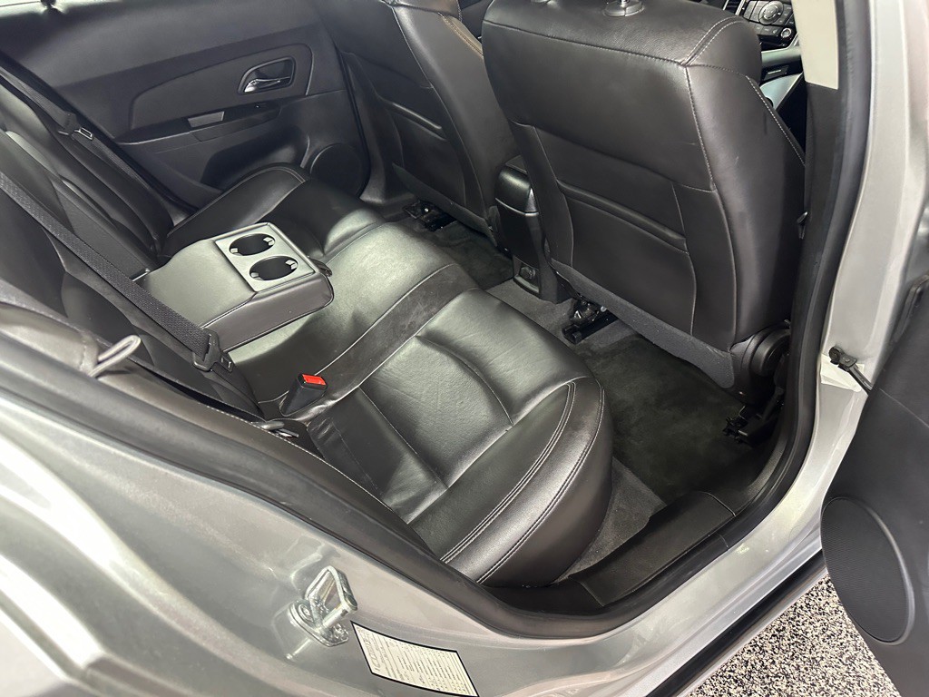 2013 Chevrolet Cruze Image 11