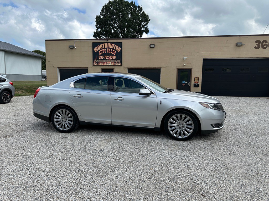 2013 Lincoln MKS Image 1