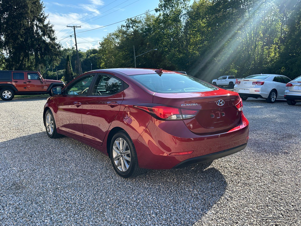 2016 Hyundai Elantra Image 3