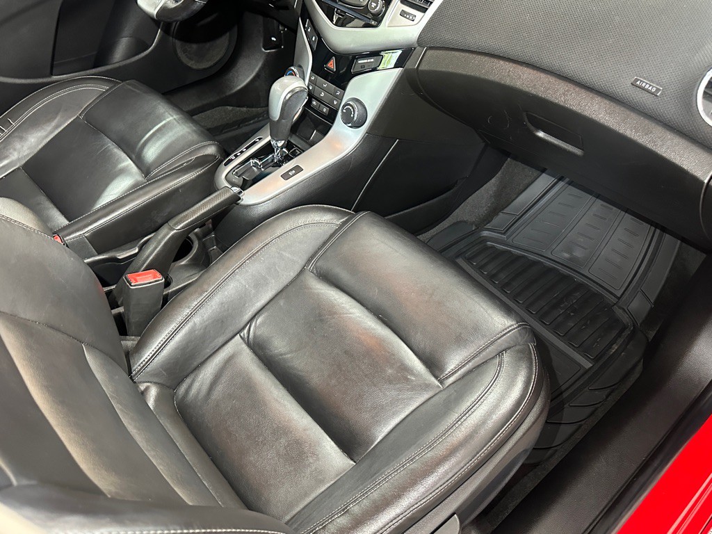 2014 Chevrolet Cruze Image 12