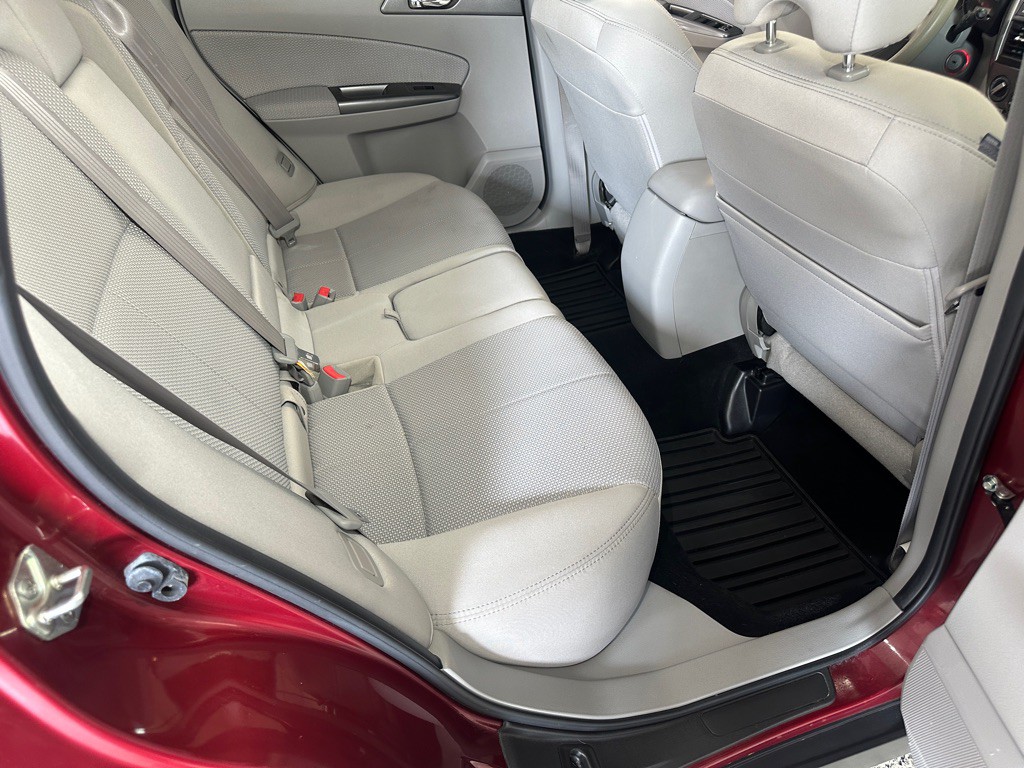2013 Subaru Forester Image 15