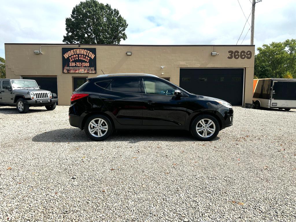 2013 Hyundai Tucson Image 2