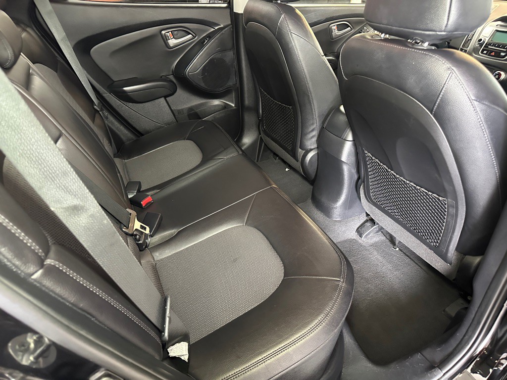 2013 Hyundai Tucson Image 13