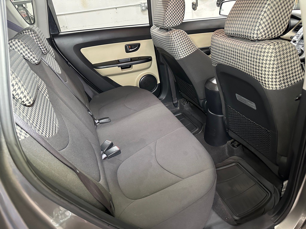 2010 Kia Soul Image 13