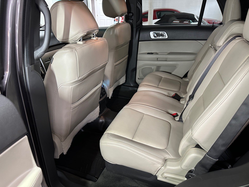2014 Ford Explorer Image 12