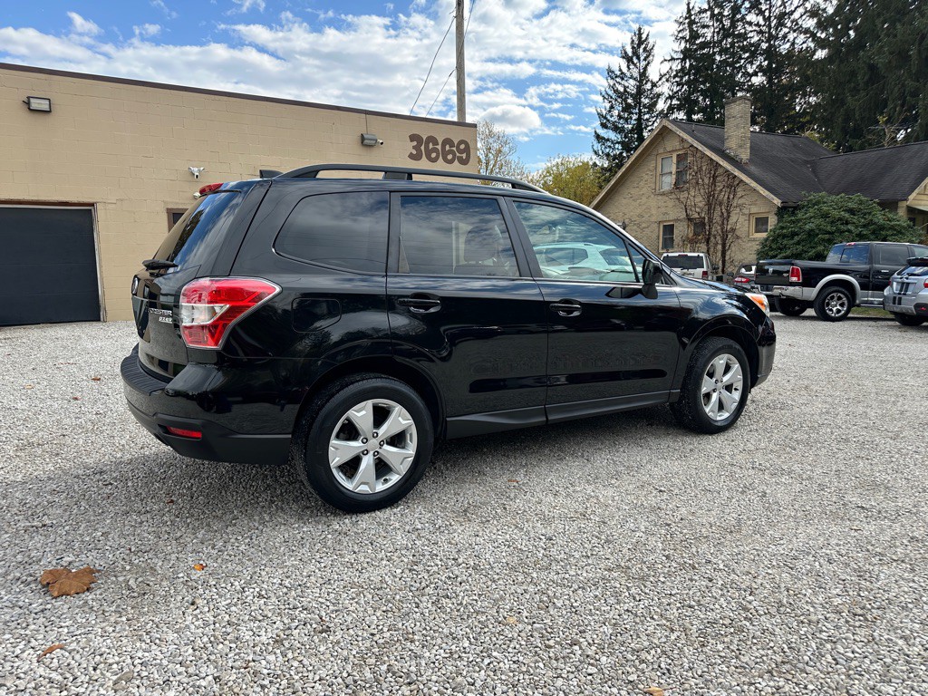 2016 Subaru Forester Image 4