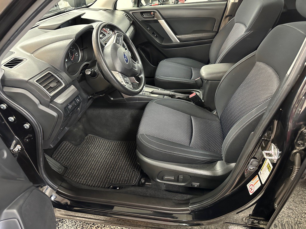 2016 Subaru Forester Image 10
