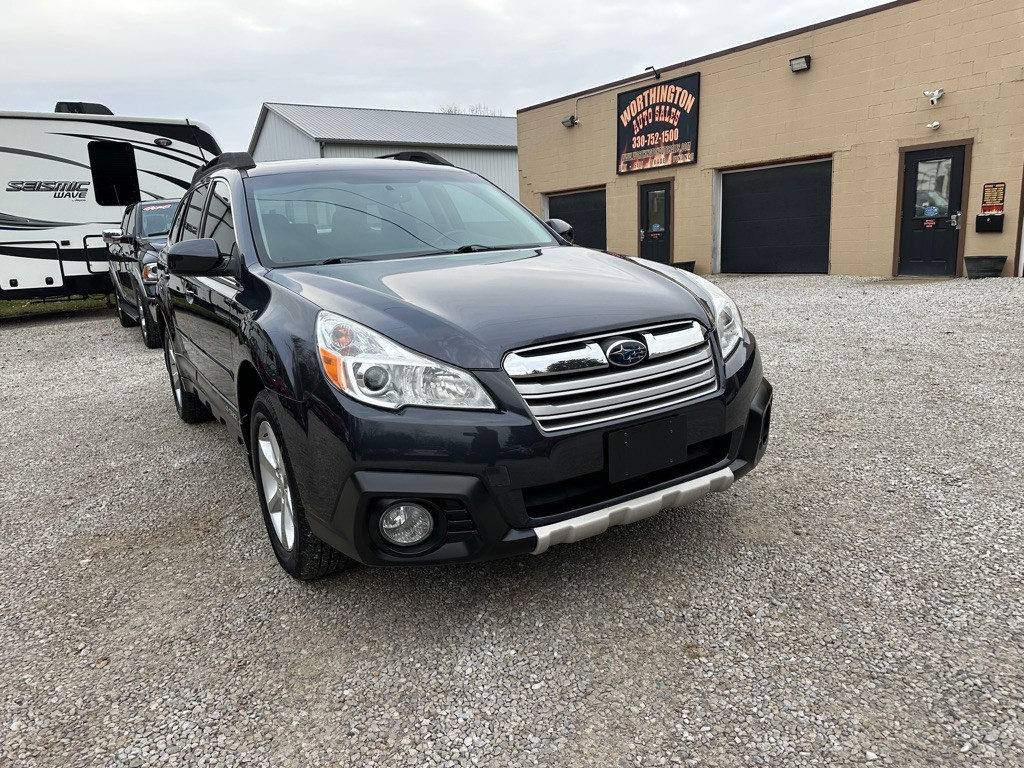 2013 Subaru Outback Image 2