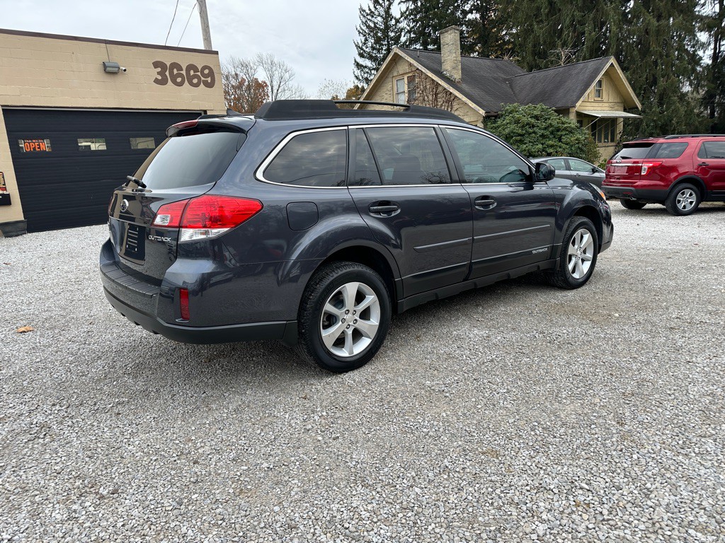 2013 Subaru Outback Image 6