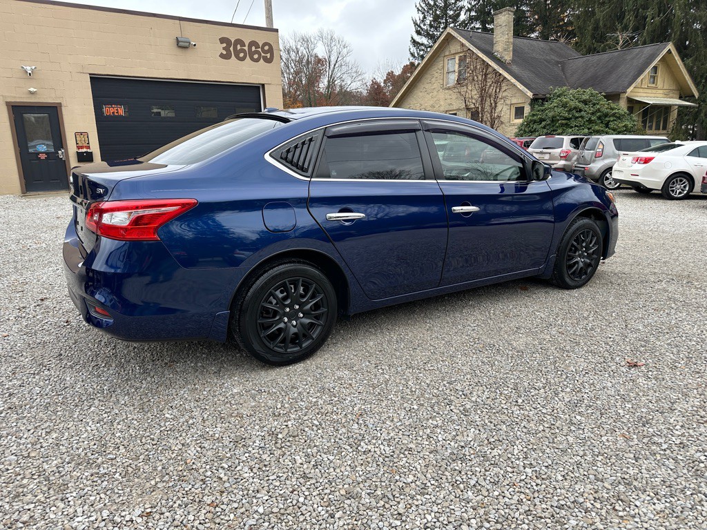 2016 Nissan Sentra Image 9
