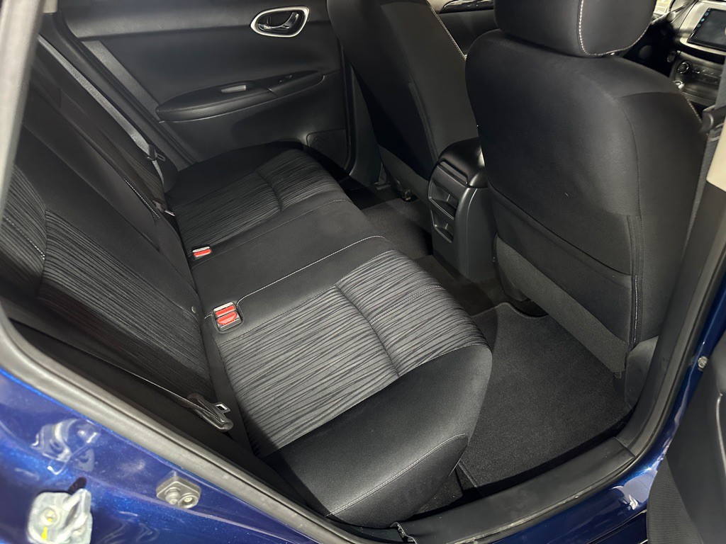 2016 Nissan Sentra Image 14
