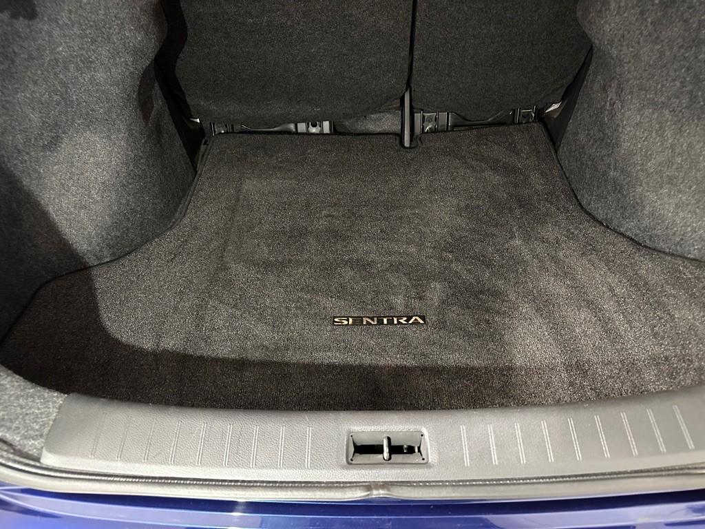 2016 Nissan Sentra Image 15