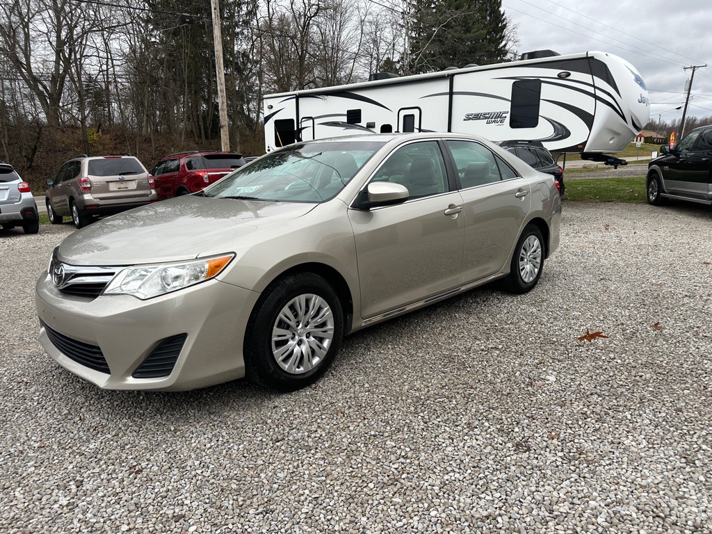 2013 Toyota Camry Image 6