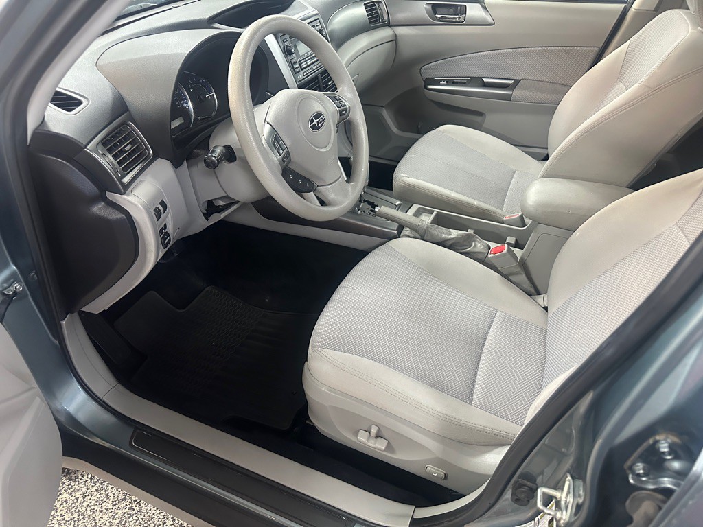 2012 Subaru Forester Image 11