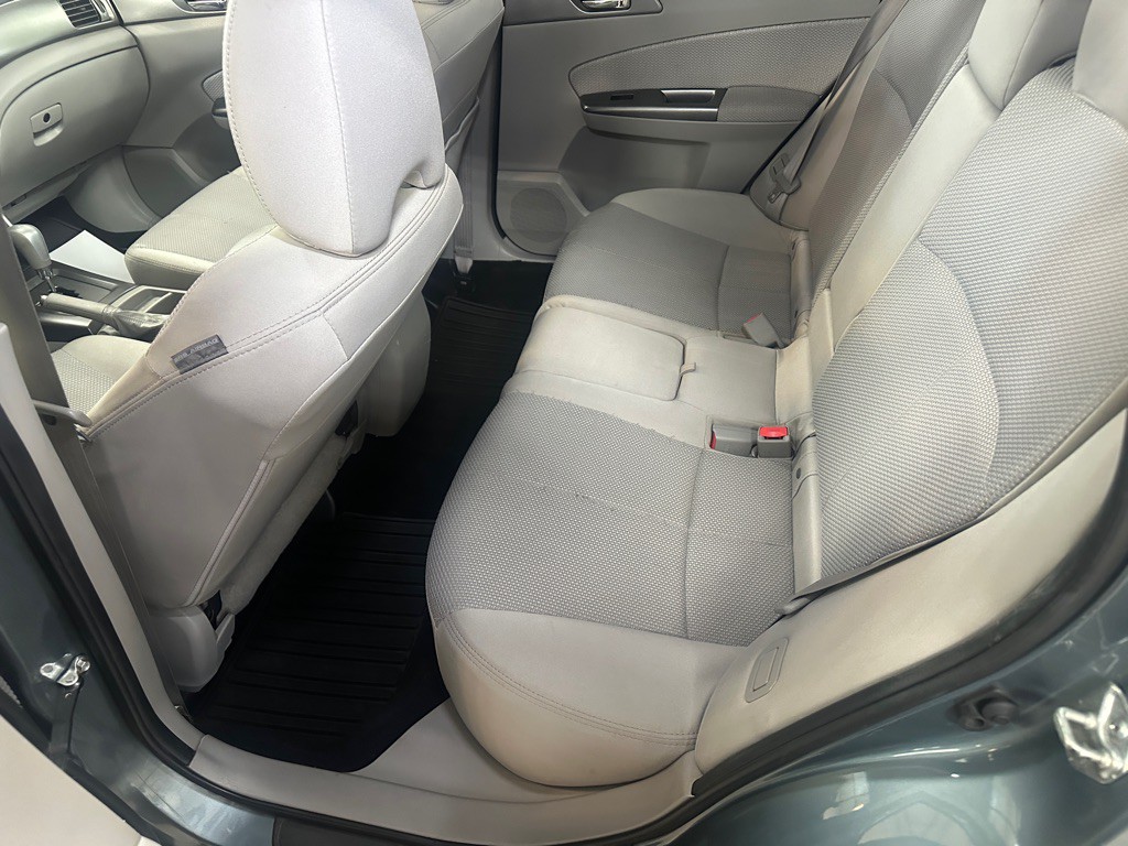2012 Subaru Forester Image 12