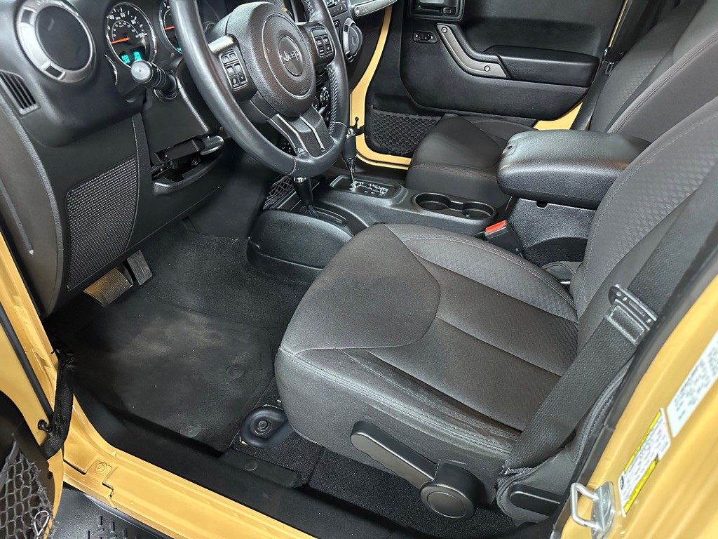 2014 Jeep Wrangler Unlimited Image 1