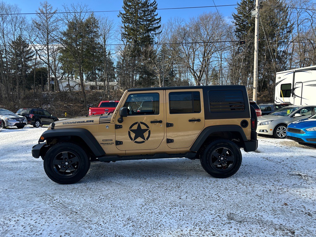 2014 Jeep Wrangler Unlimited Image 2