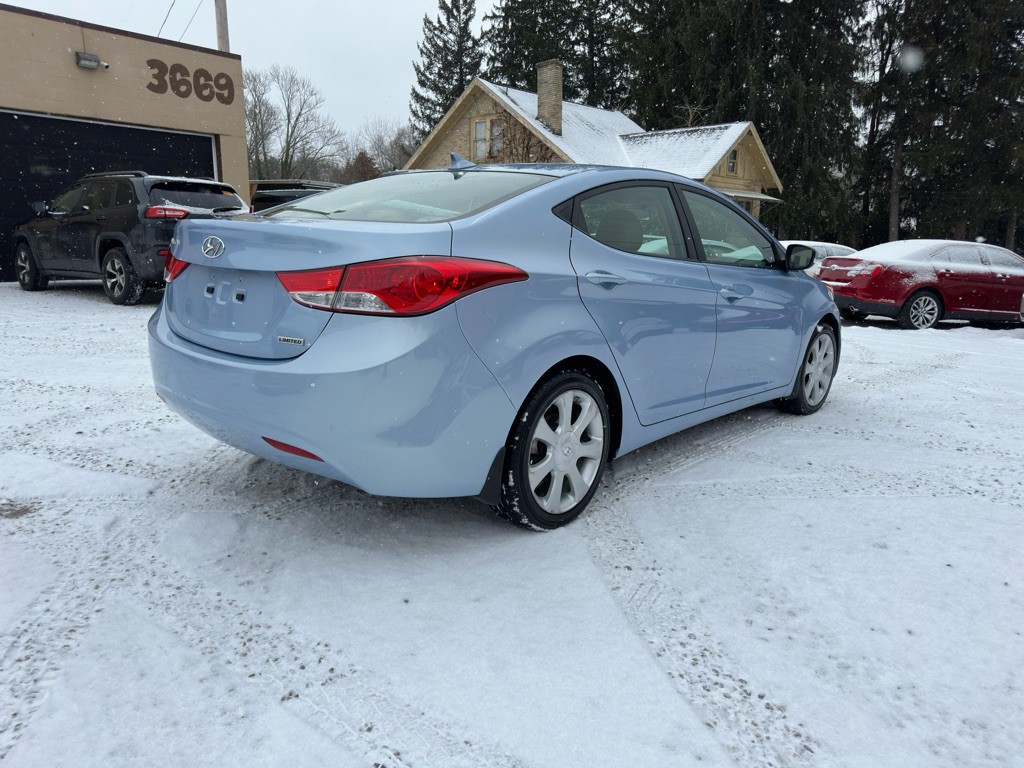 2012 Hyundai Elantra Image 7