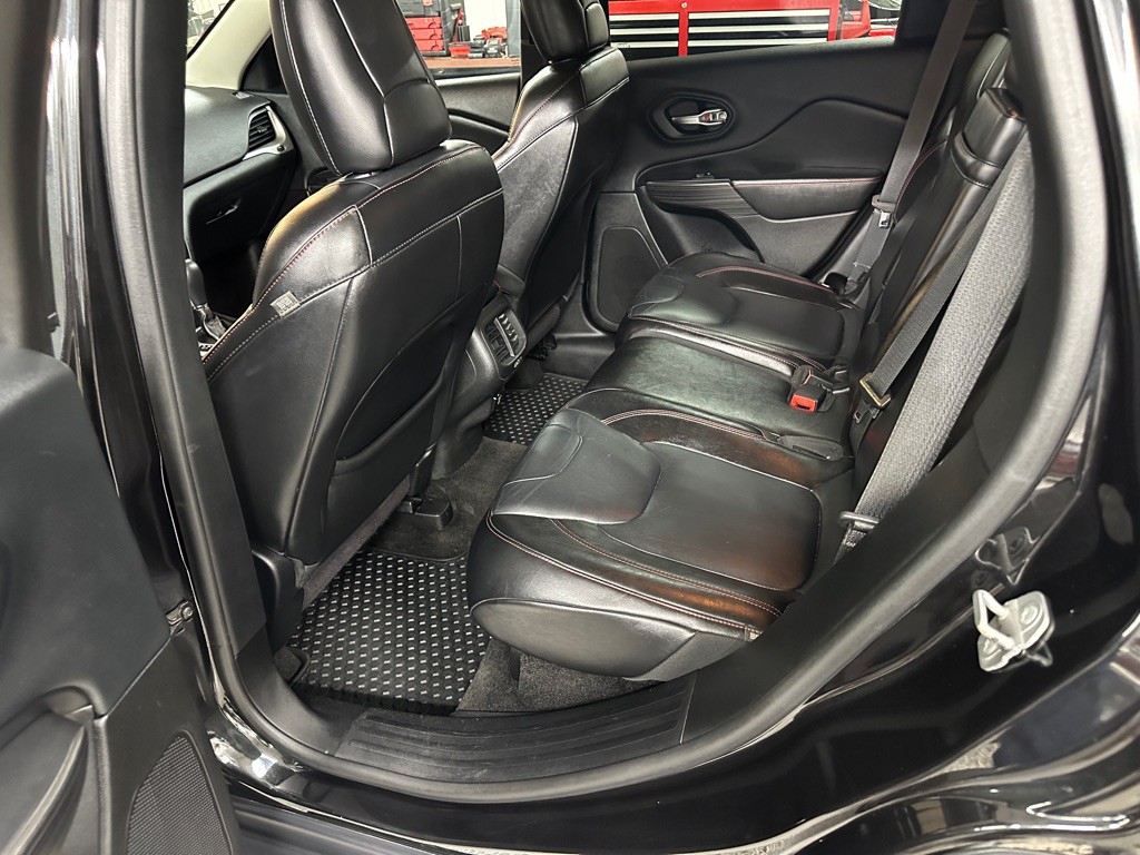 2014 Jeep Cherokee Image 11