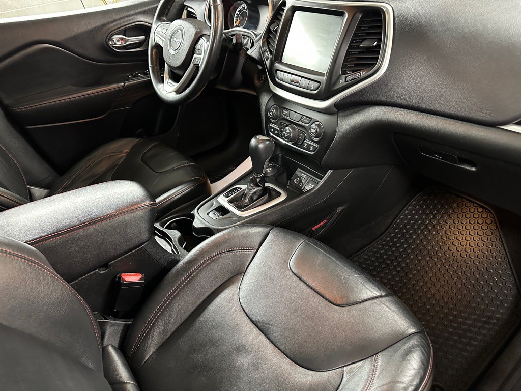 2014 Jeep Cherokee Image 13