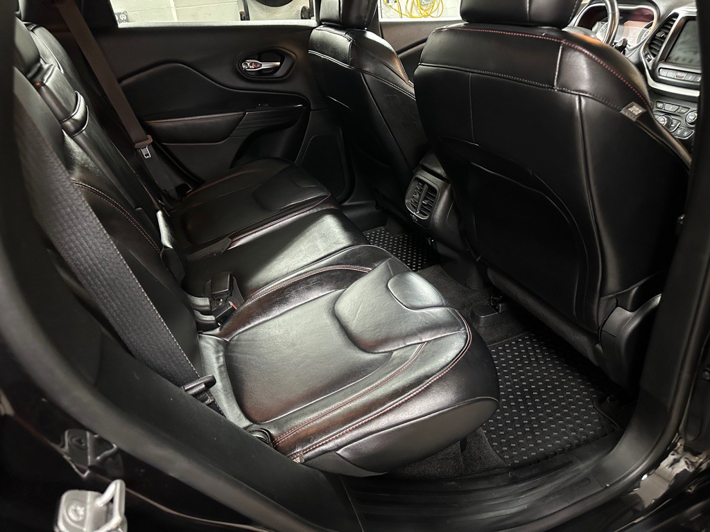 2014 Jeep Cherokee Image 14