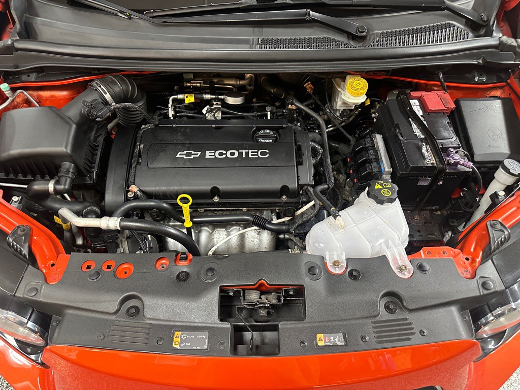 2013 Chevrolet Sonic Image 16