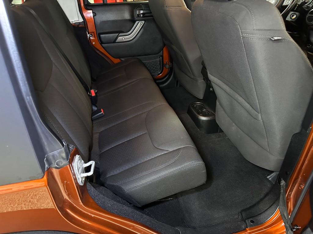 2014 Jeep Wrangler Unlimited Image 14