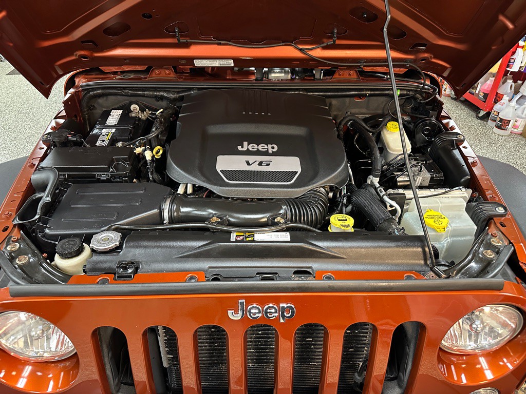 2014 Jeep Wrangler Unlimited Image 16