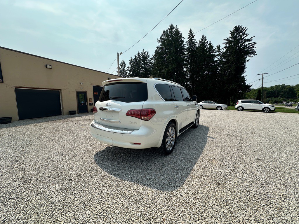 2016 INFINITI QX80 Image 5
