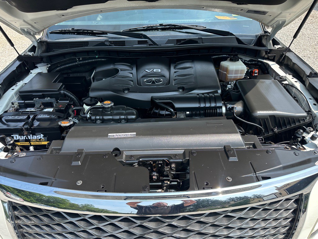 2016 INFINITI QX80 Image 11