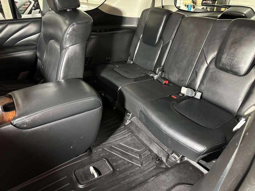 2016 INFINITI QX80 Image 15
