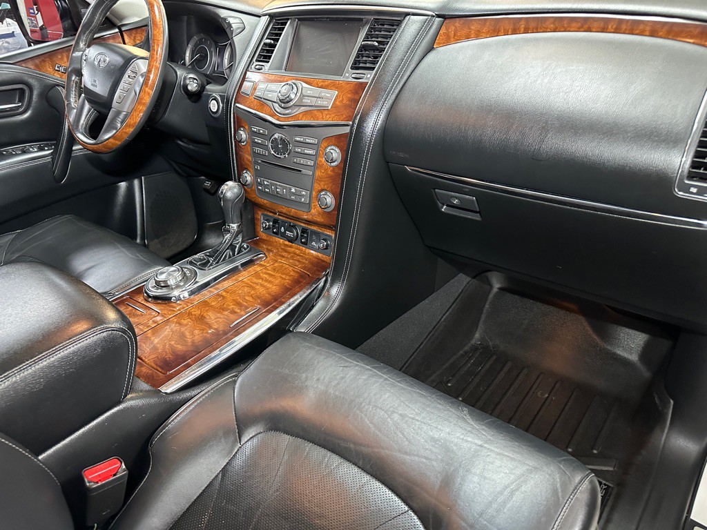 2016 INFINITI QX80 Image 20