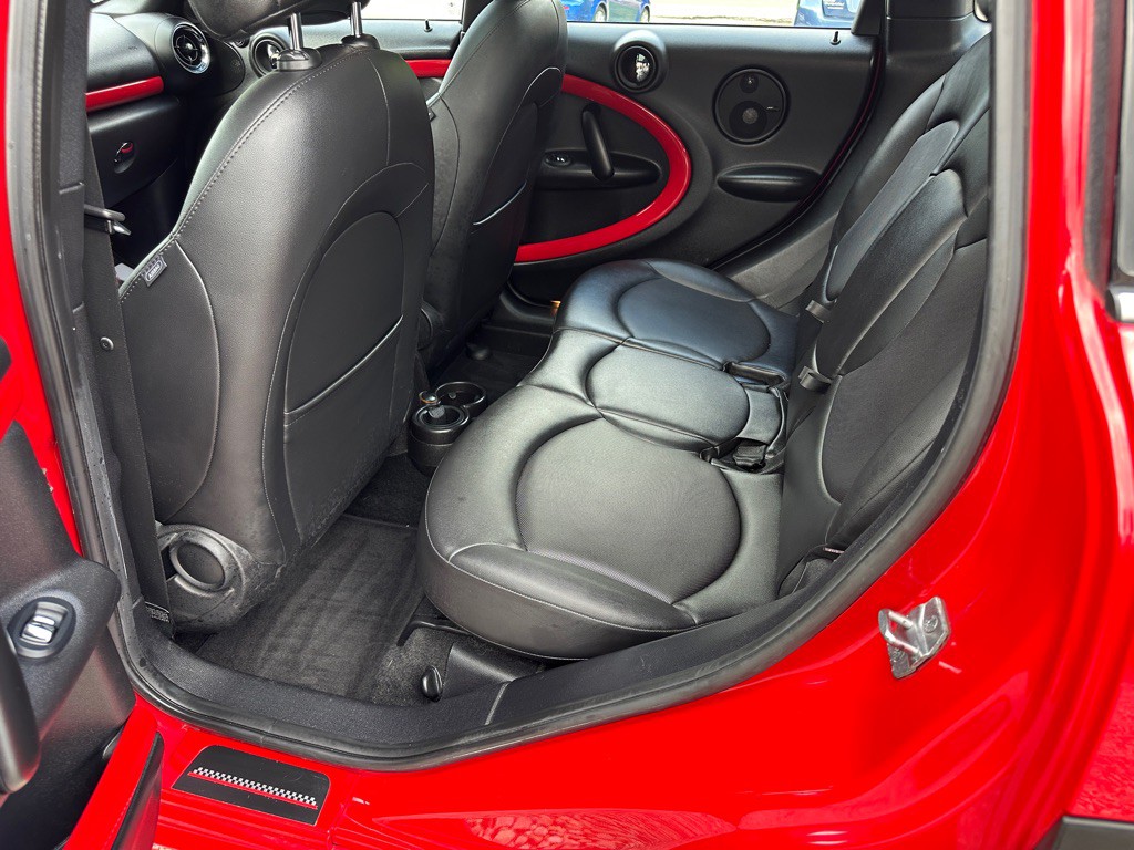 2014 MINI Cooper Image 10
