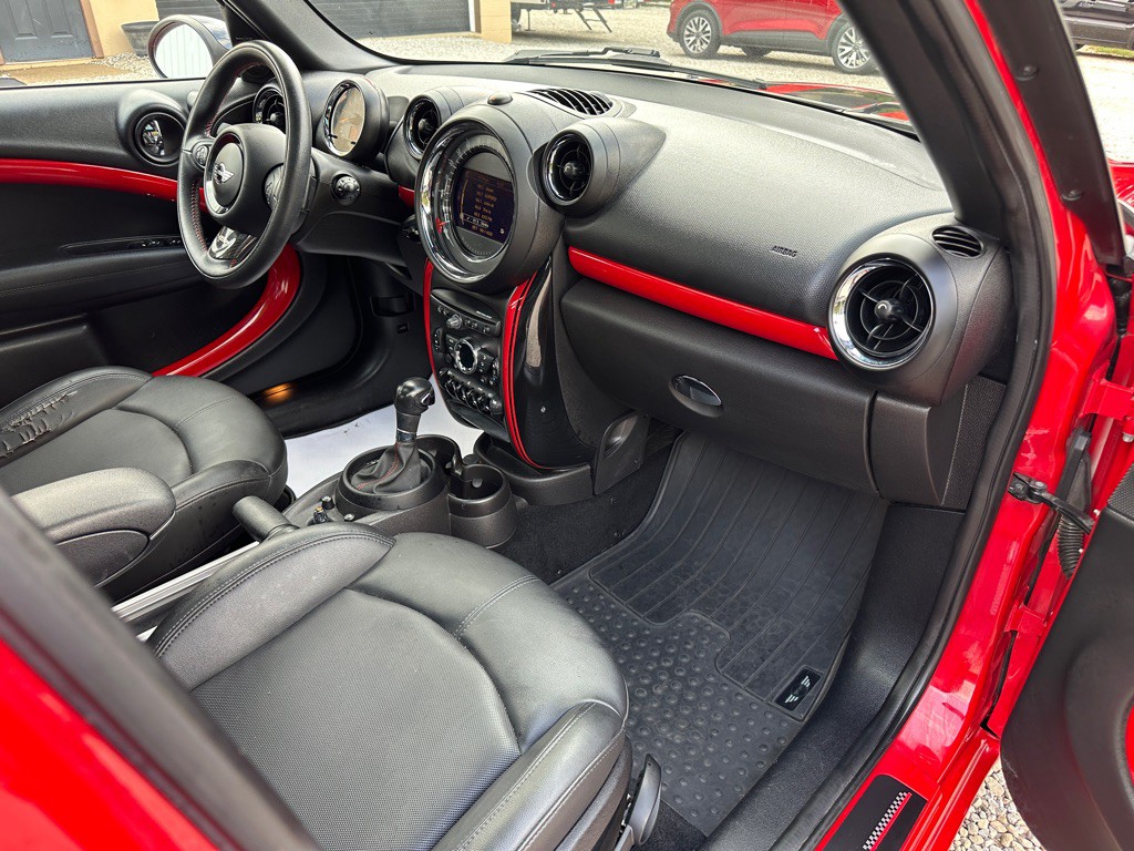 2014 MINI Cooper Image 12