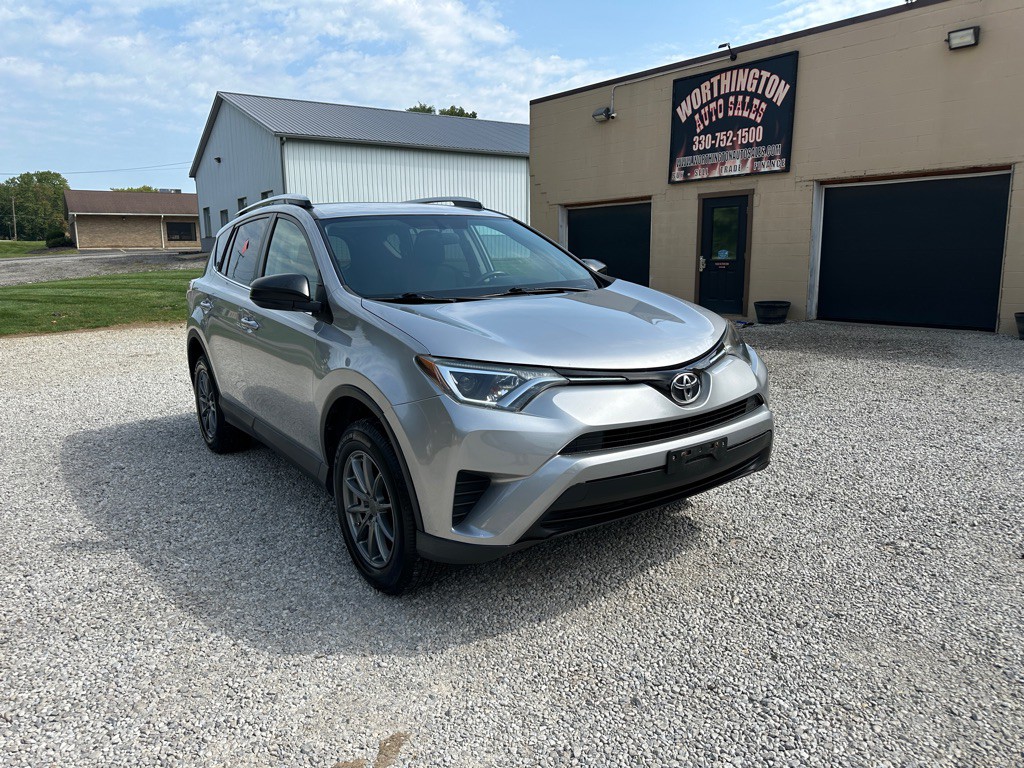 2016 Toyota Rav4 Image 2