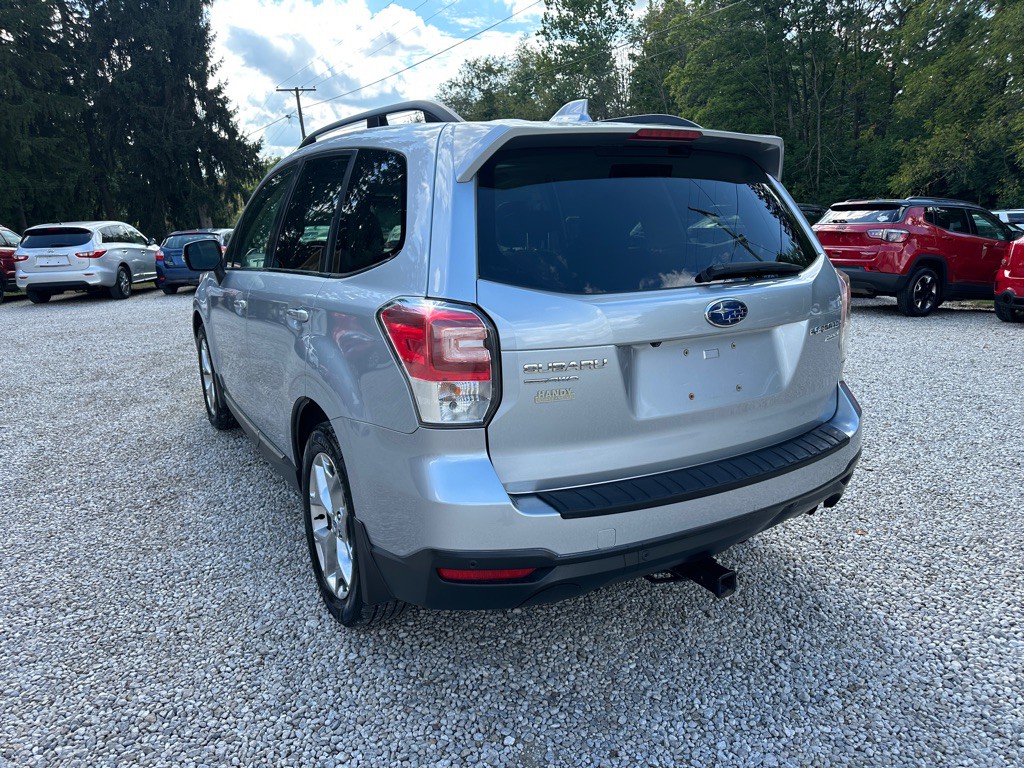 2017 Subaru Forester Image 6
