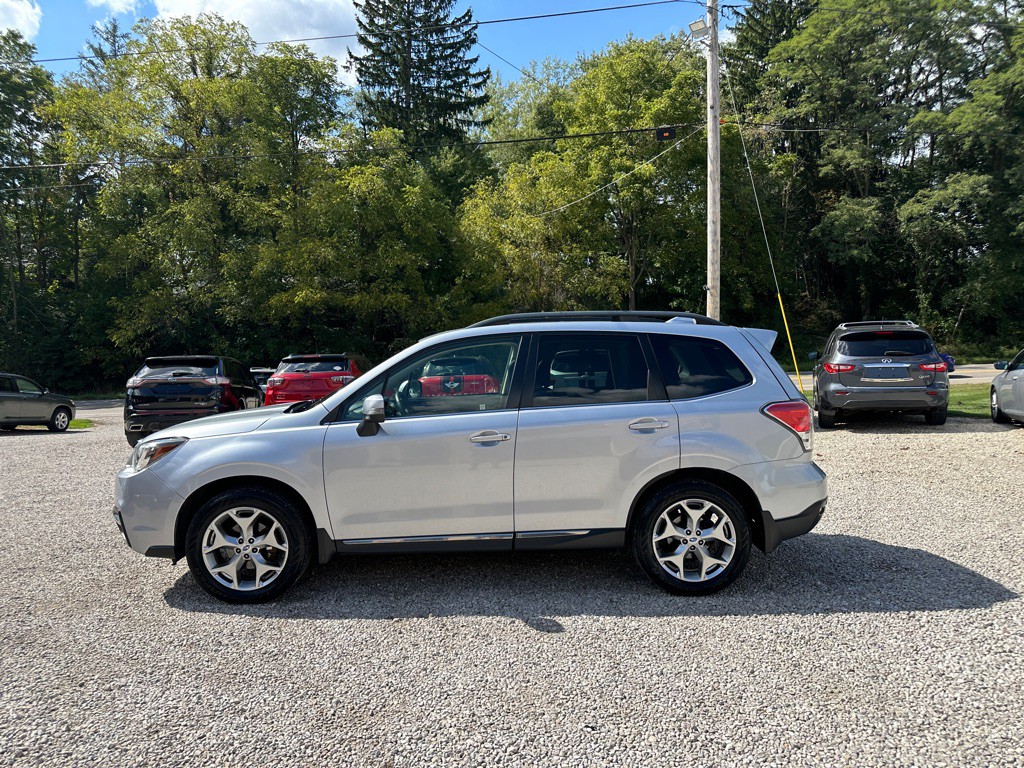 2017 Subaru Forester Image 9