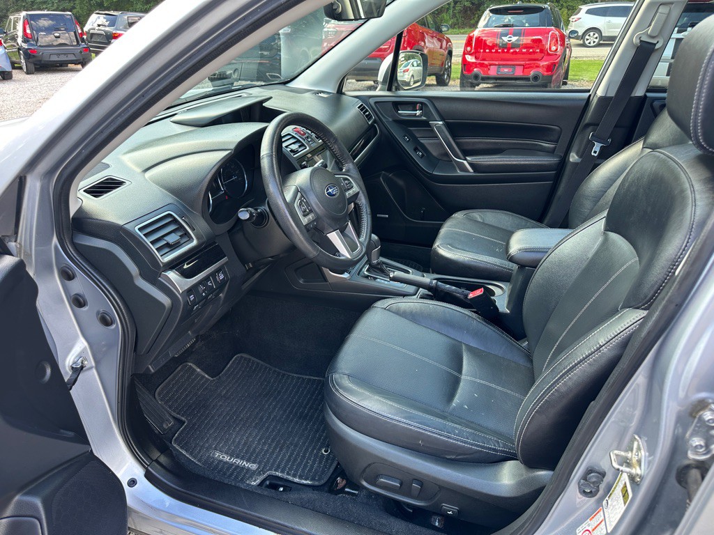 2017 Subaru Forester Image 11