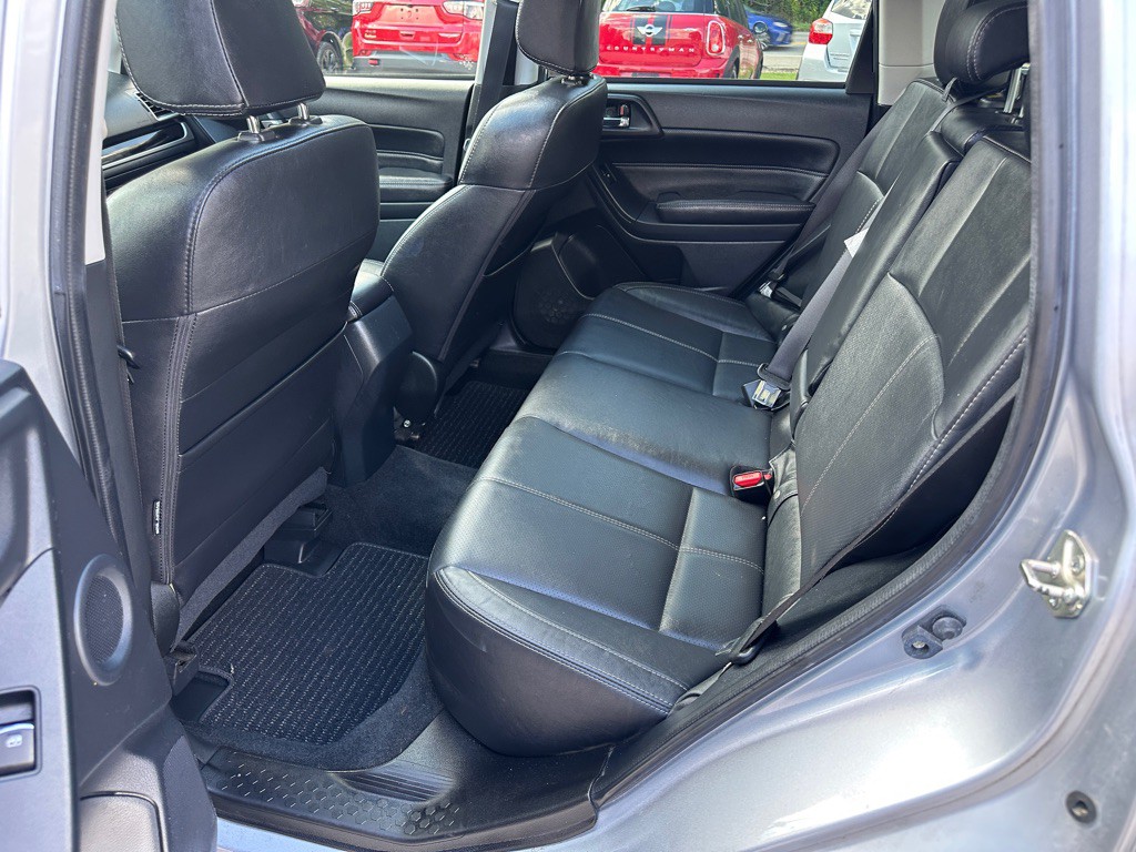 2017 Subaru Forester Image 12