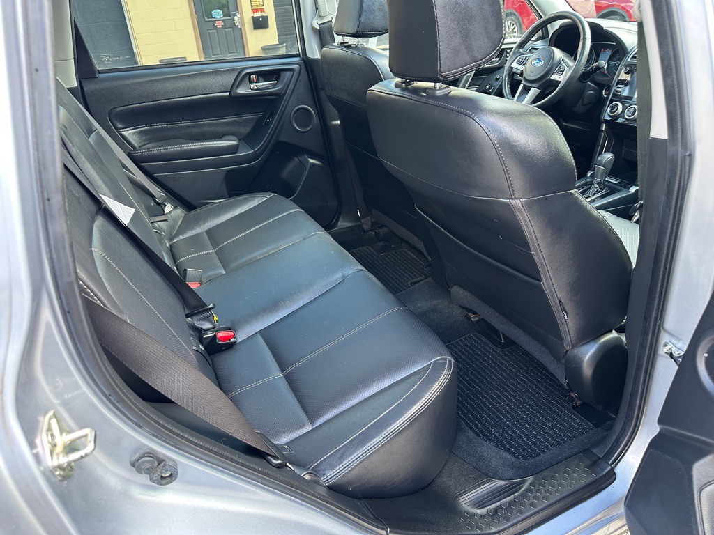2017 Subaru Forester Image 14