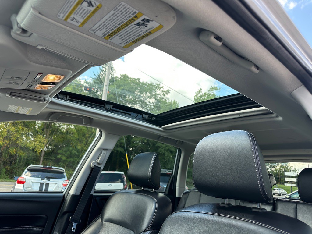 2017 Subaru Forester Image 16