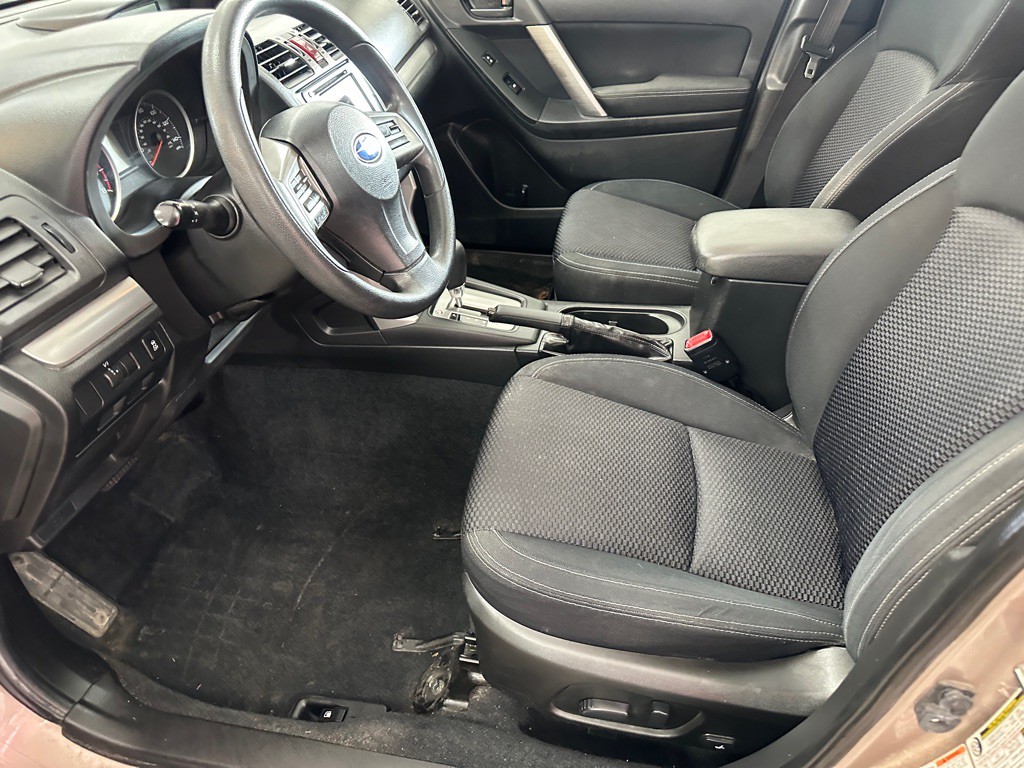 2014 Subaru Forester Image 9