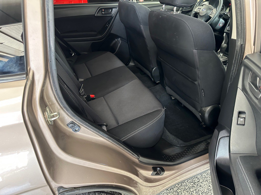 2014 Subaru Forester Image 13