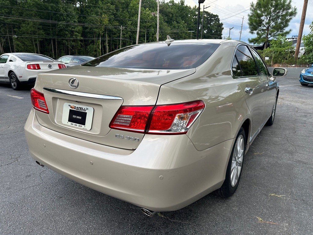 2011 Lexus ES Image 6