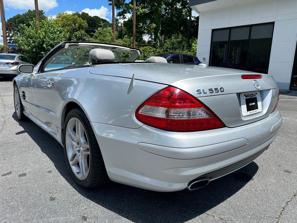 2008 Mercedes-Benz SL-Class Image 9