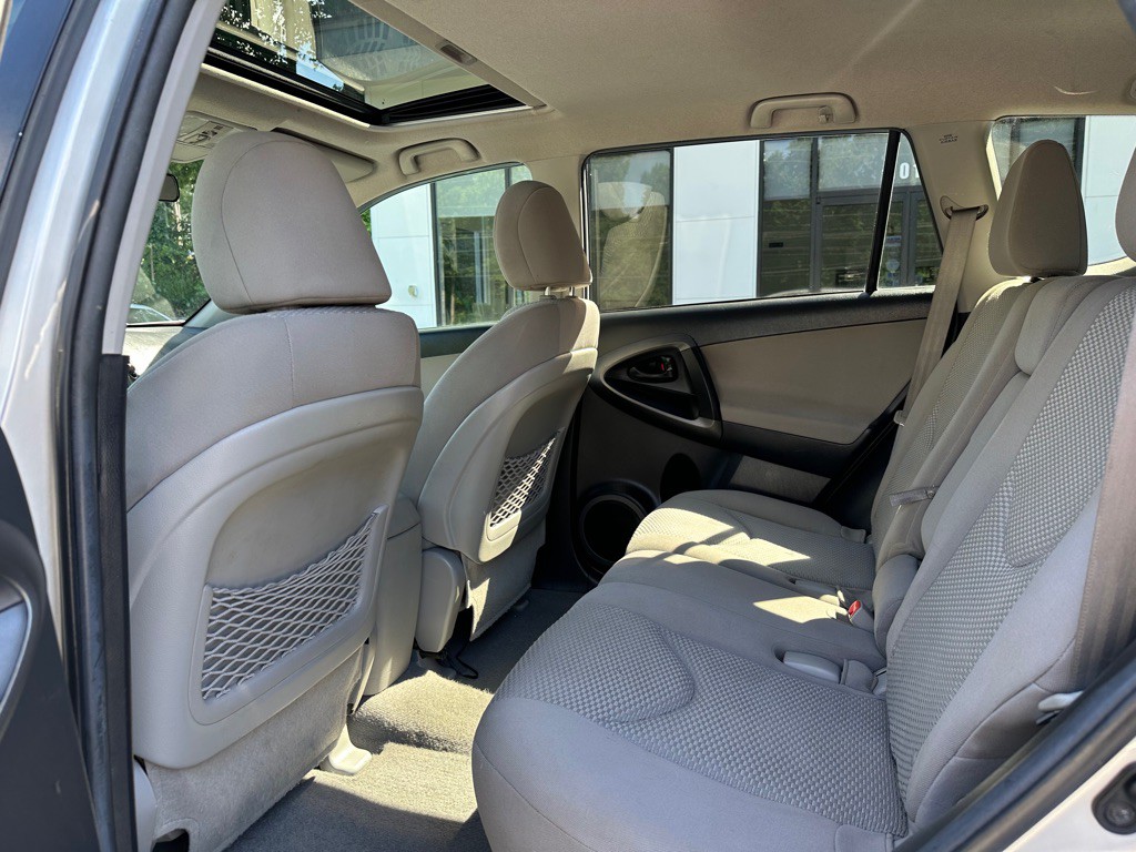 2012 Toyota Rav4 Image 10